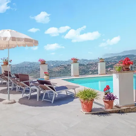 Holiday home In With Kitchen Laureana Cilento