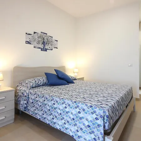 In With Kitchen Holiday home Laureana Cilento