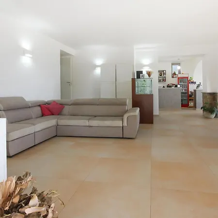 In With Kitchen